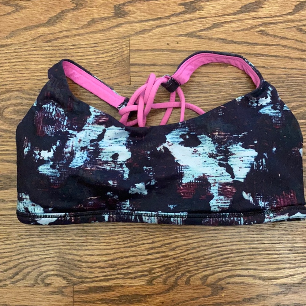 Lululemon Free to Be Bra